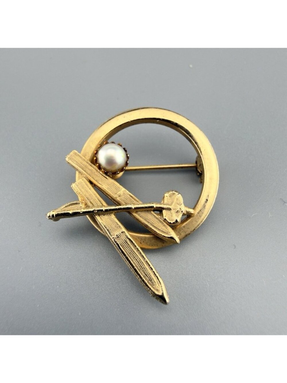 Vintage Skier Brooch Ski’s Poles Gold Tone Faux Pearl Gift Mountains Downhill